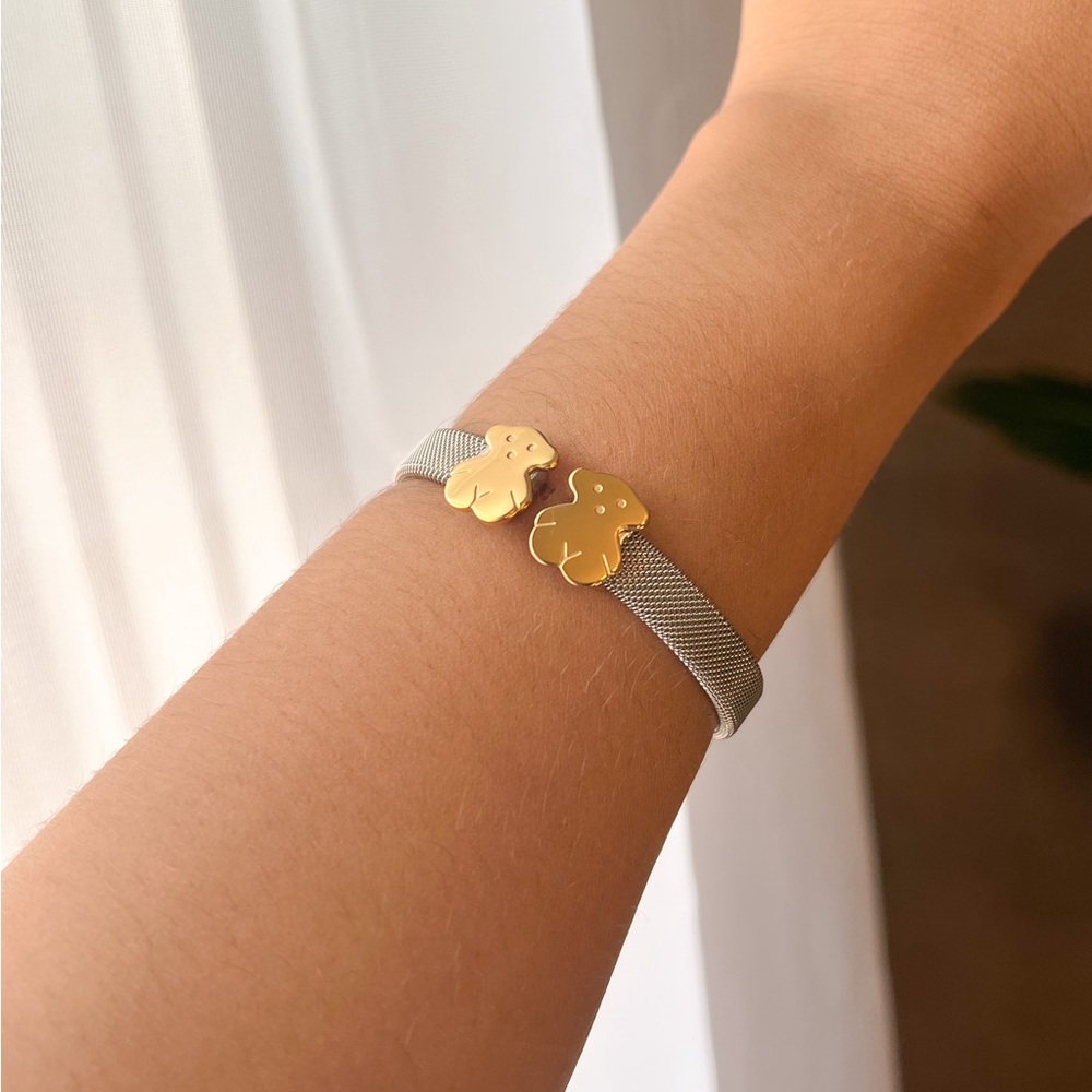 Elegant 18k Gold Plated Bracelet - Picture 3 of 3